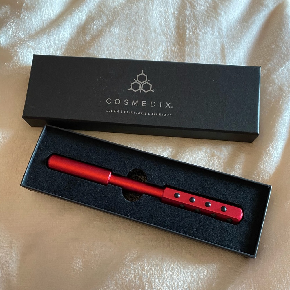 NWOT Cosmedix Massage Face Roller